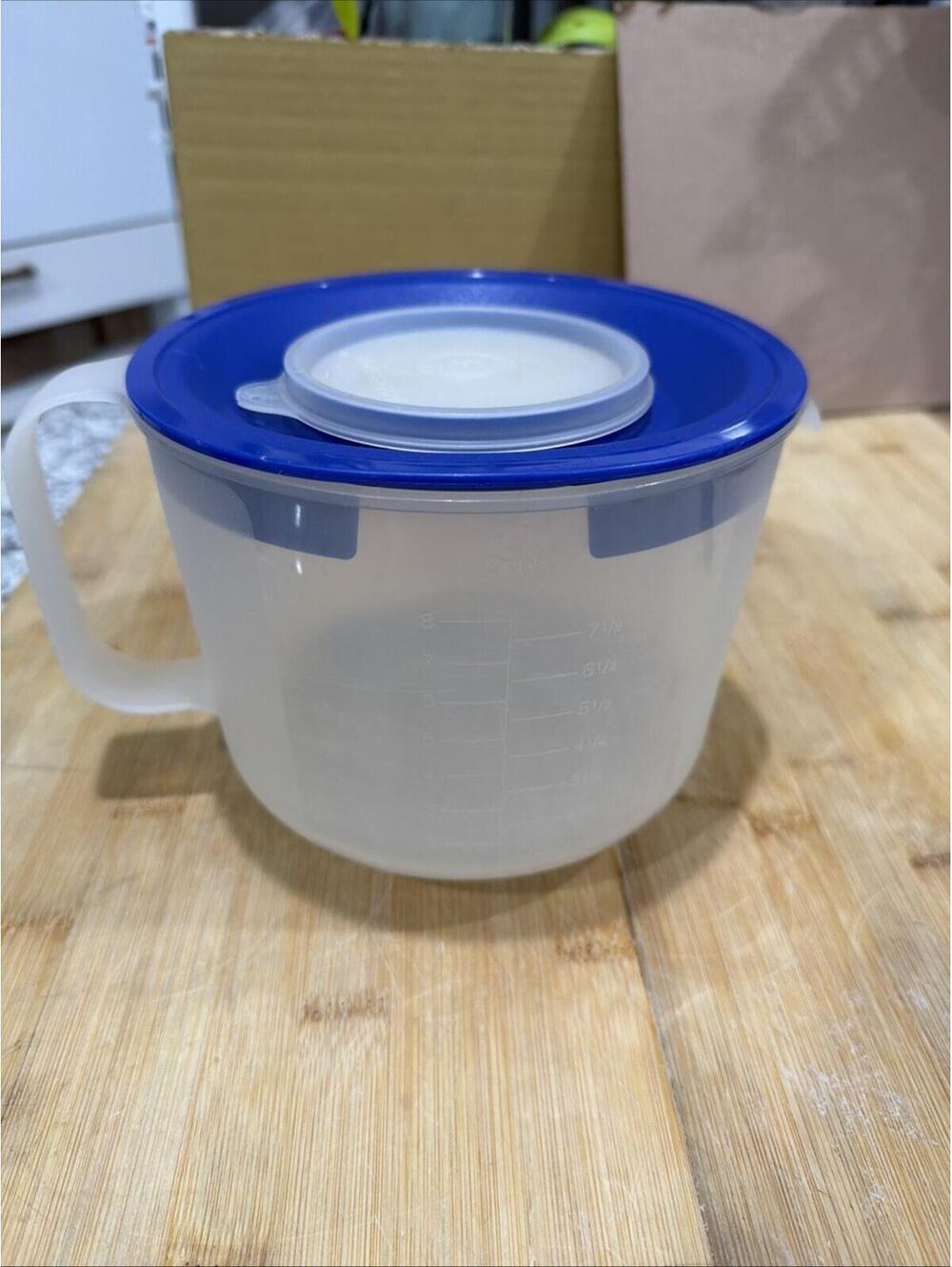 VTG Blue Tupperware Mix N Store Measuring Batter Bowl Pitcher *